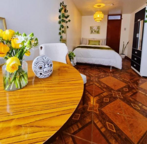 Moderna Habitación con Baño Privado a 02 minutos de la Plaza de Armas